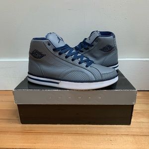 Air Jordan PHLY Legend